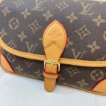 lv bag 2478358945055 - Image 9
