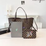 lv bag 1252692955012 - Image 4