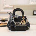 dior bag 5621689546025 - Image 5