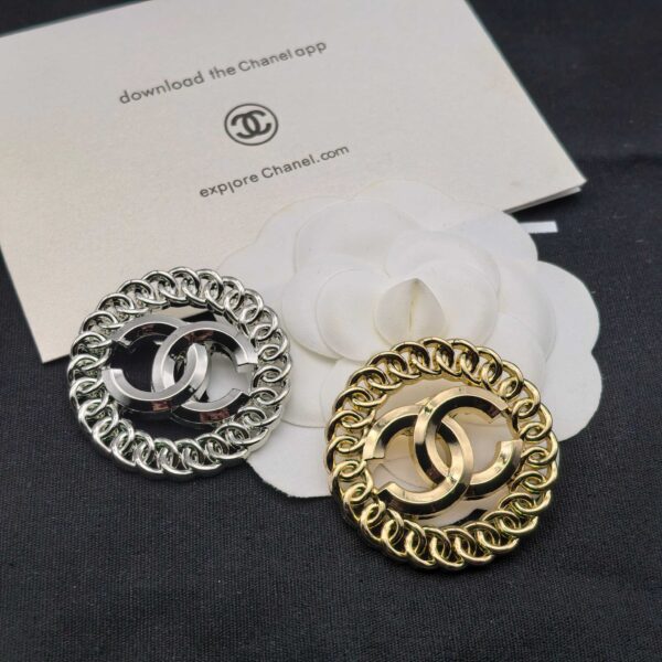 cc brooch 561001504015