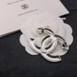 cc brooch 231001515056 - Image 4