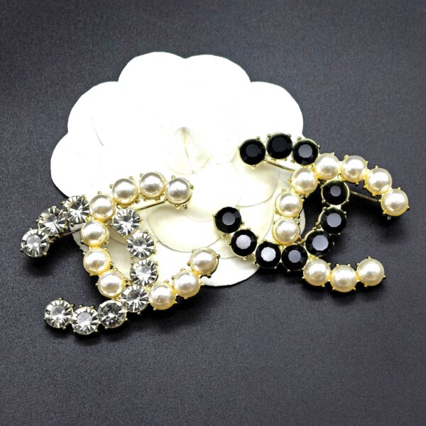 cc brooch 451001605022