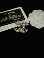 cc brooch 551000505029 - Image 4