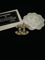 cc brooch 551000505029 - Image 2