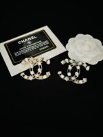 cc brooch 551000516022