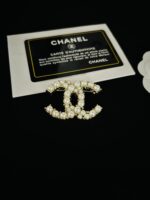 cc brooch 231000576025 - Image 4