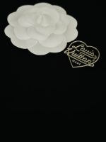 lv brooch 1001000623025 - Image 4