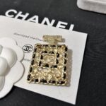 cc brooch 451000747066 - Image 4