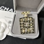 cc brooch 451000747066 - Image 5