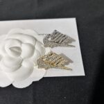 nike brooch 551000784019