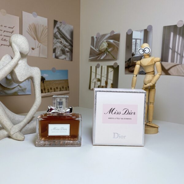 diorrr  perfume 5610237855069