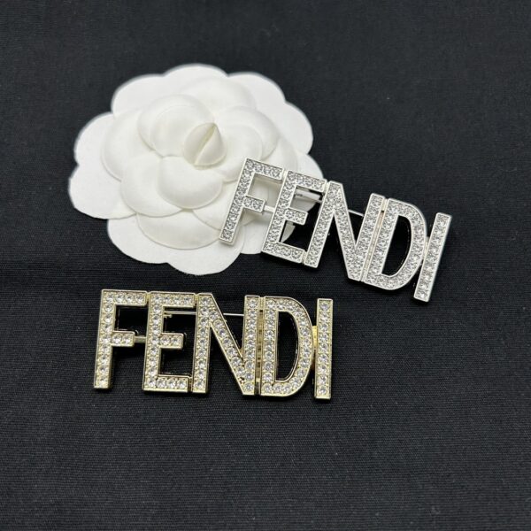 Fendi brooch 551001175017